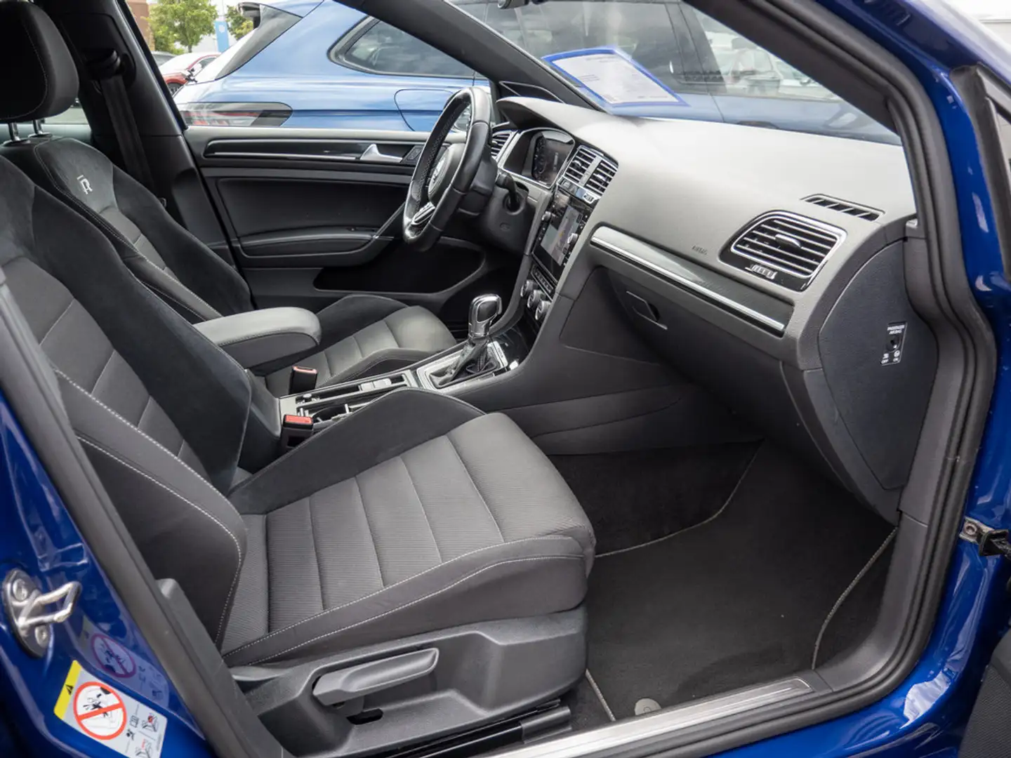 Volkswagen Golf VII R Variant 2.0 TSI 4MOTION AID LED Bleu - 2