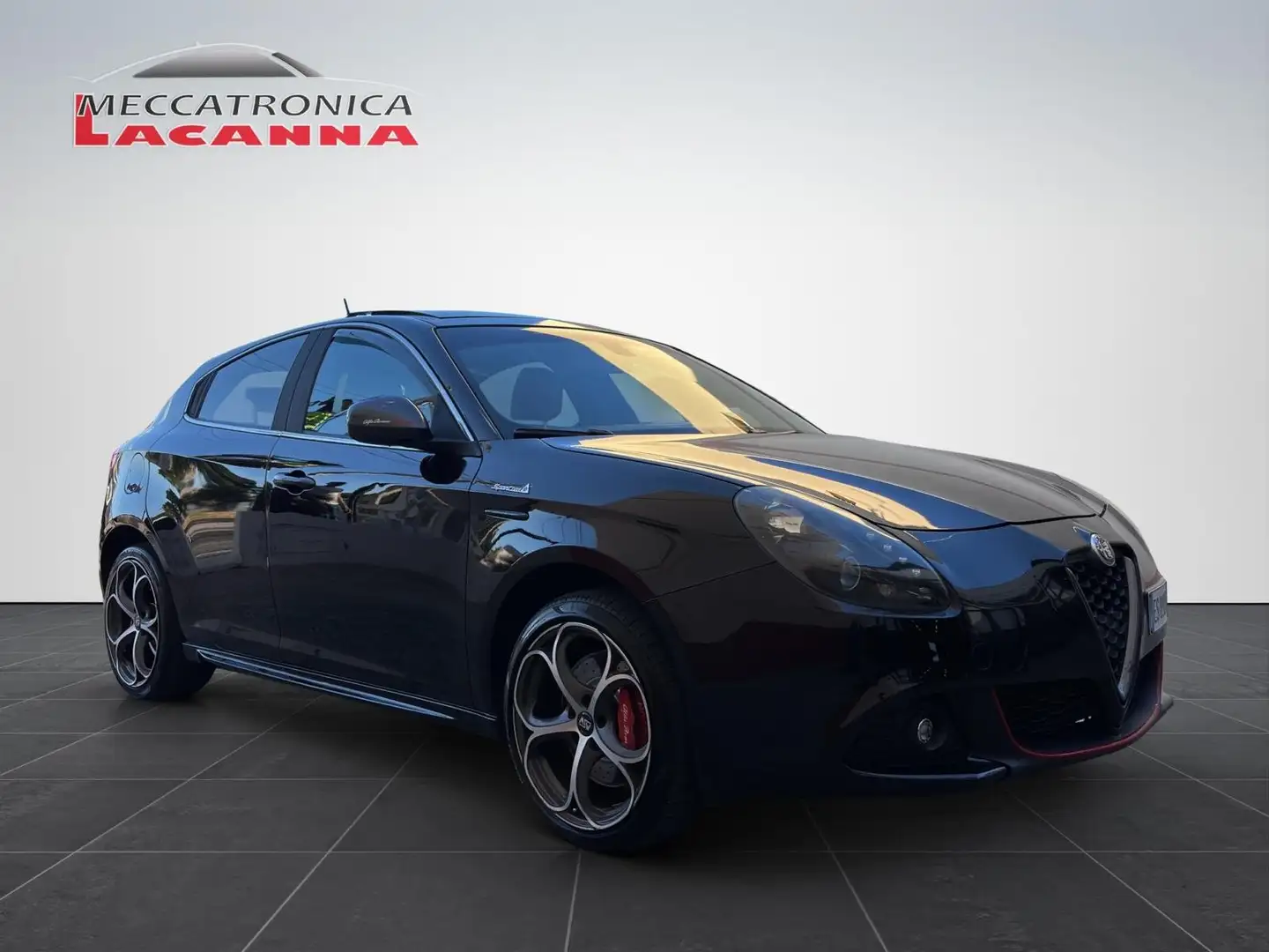 Alfa Romeo Giulietta Giulietta III 2010 2.0 jtdm(2) Distinctive 170cv Чорний - 2