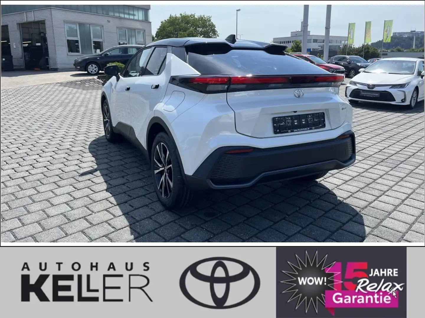 Toyota C-HR 2.0 Hybrid Team Deutschland Weiß - 2