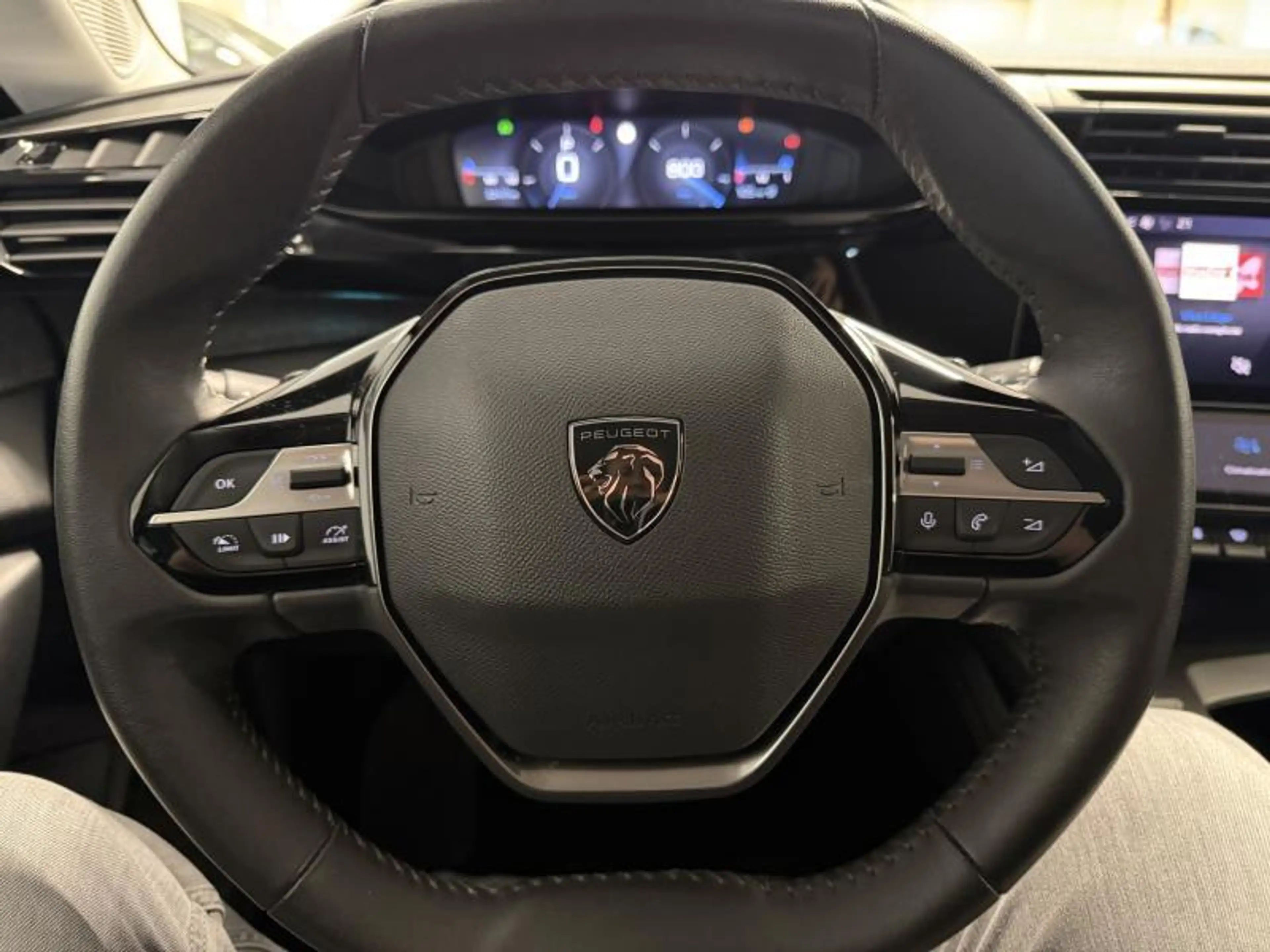 Peugeot 408 Allure Pack-GPS-CAMERA — photo 15