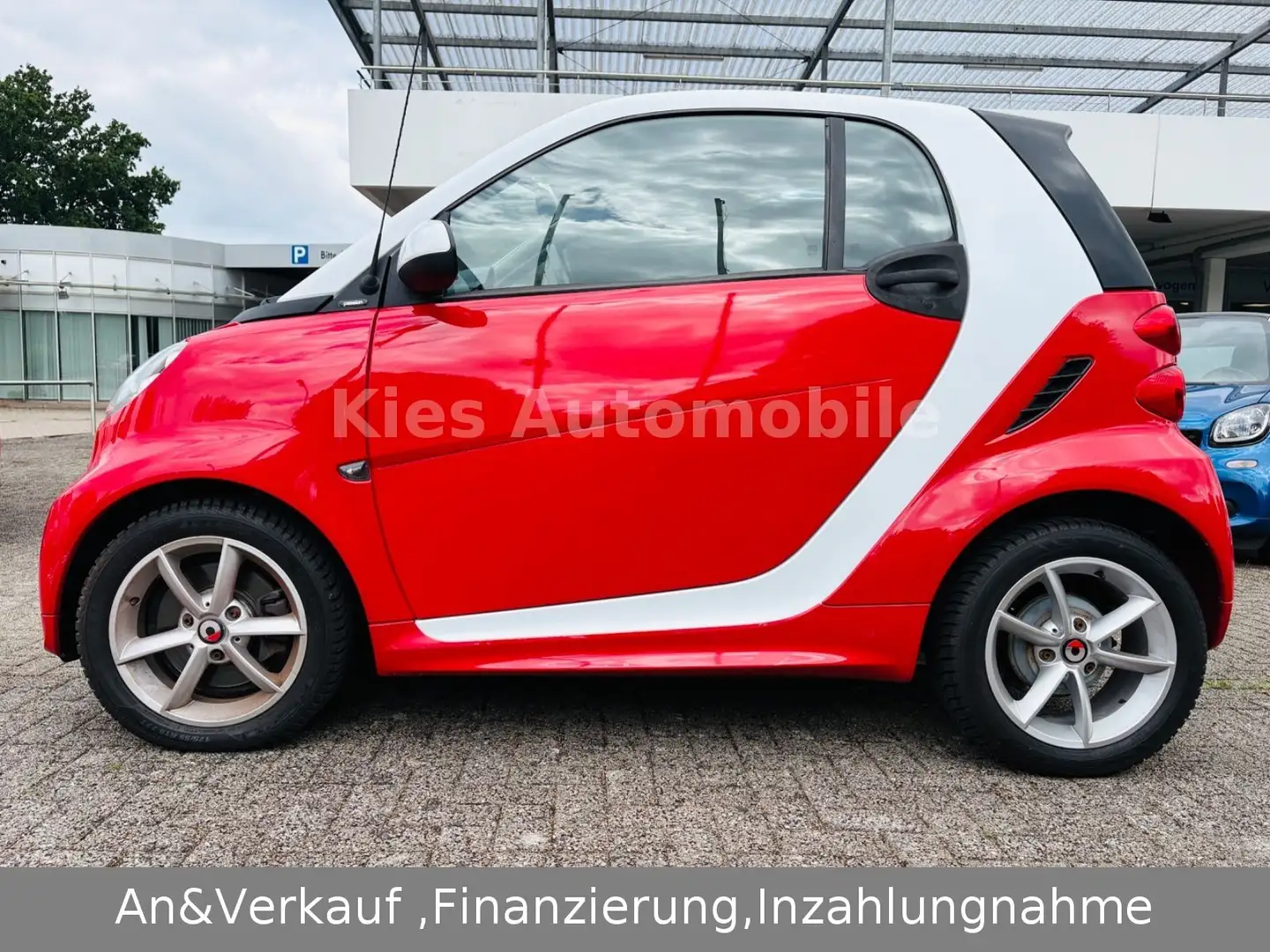 smart forTwo Passion AUTOM/SITZH/PANO/KLIMA/ALLWETTER Roşu - 2