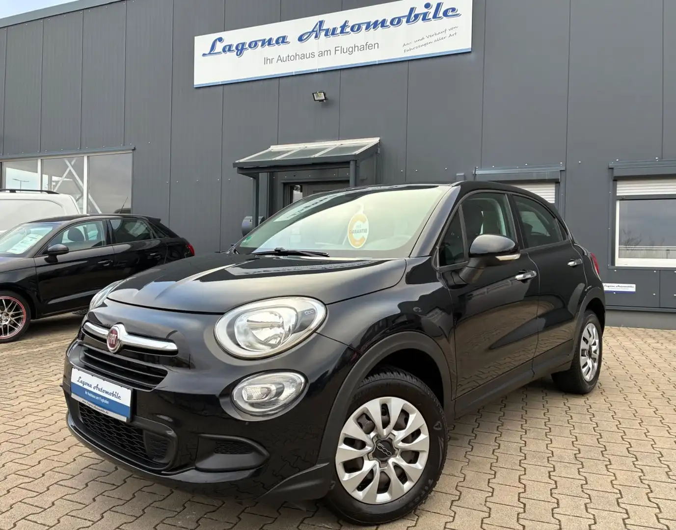 Fiat 500X 1.6 E-torQ POP PLUS 4x2 *33.000KM* Schwarz - 1