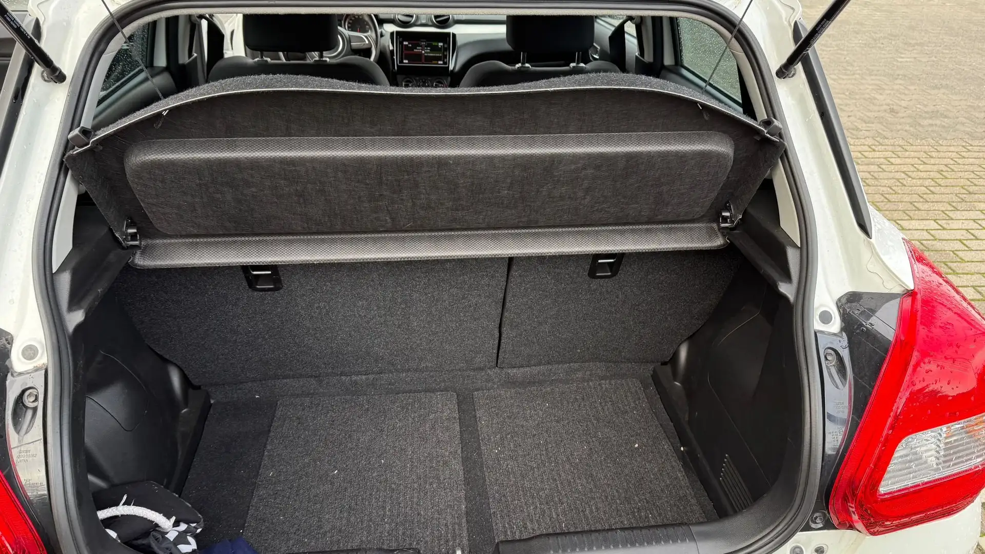 Suzuki Swift Swift 1.0 Boosterjet Comfort Weiß - 2