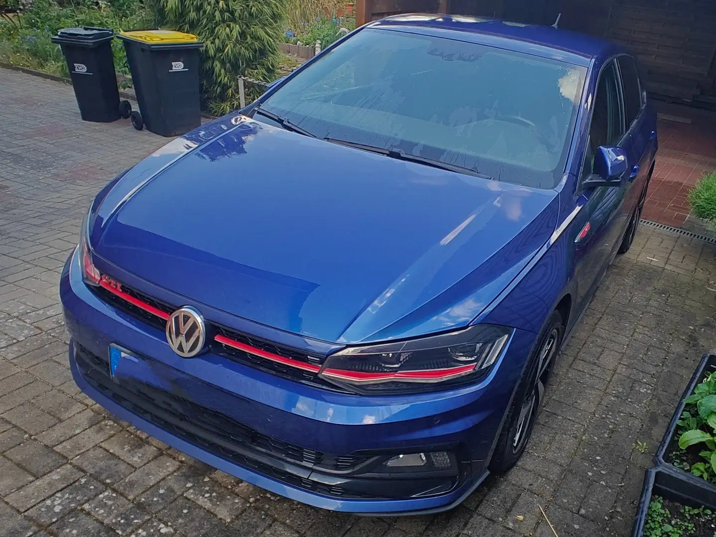 Volkswagen Polo GTI Polo 2.0 TSI DSGGTI Blau - 1