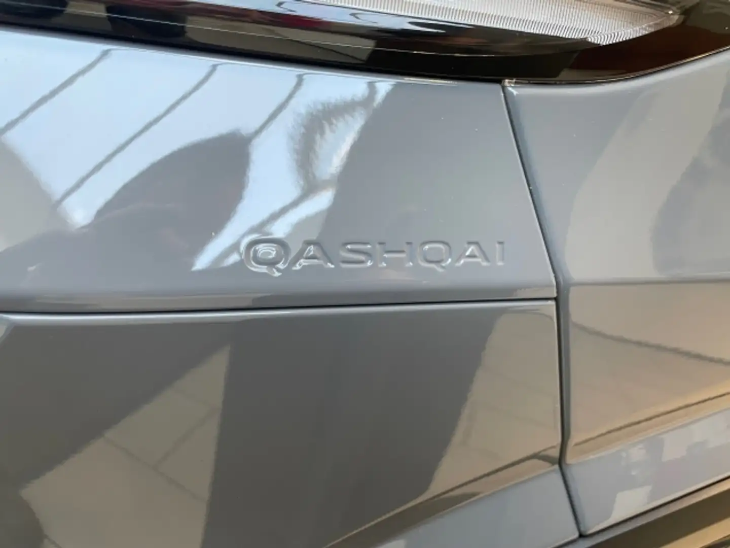 Nissan Qashqai 1.3 DIG-T MHEV 140PS 6MT Tekna Design Gris - 2