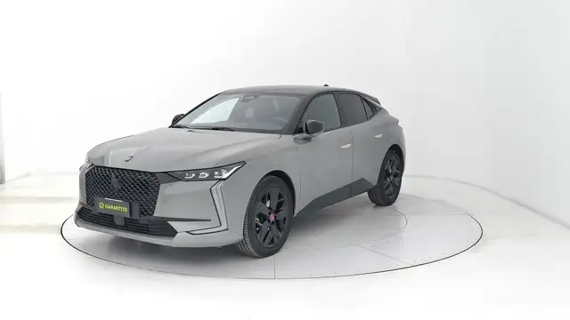 DS Automobiles DS 4 1.5 BlueHDi Performance Line+
