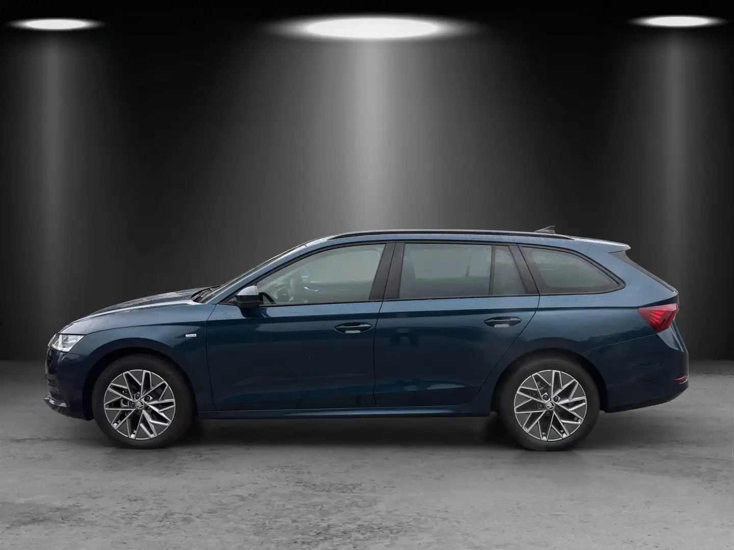Skoda Octavia Combi Tour 1,5 TGI G-TEC 96 kW DSG Blau - 2