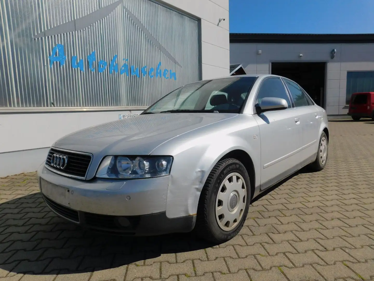 Audi A4 1.8 T AC-A/Xenon/PDC/Scheckheft Argent - 1