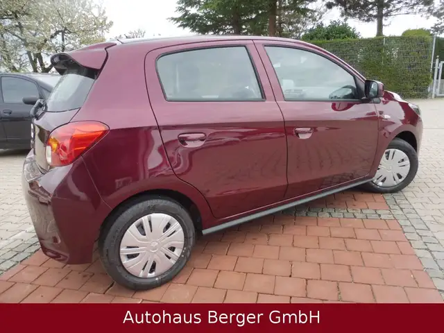 Mitsubishi Space Star view 3