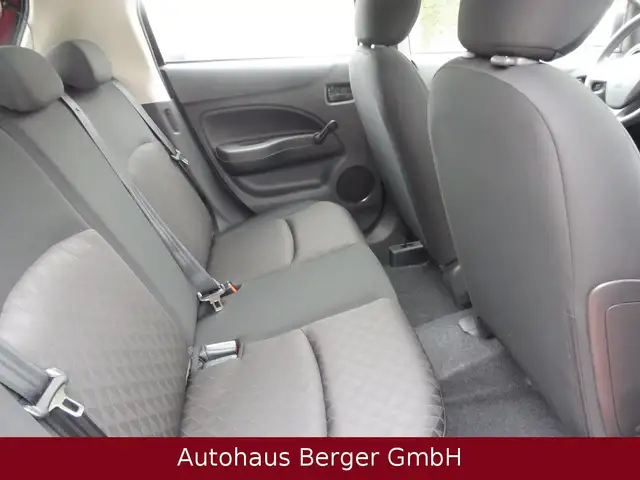 Mitsubishi Space Star view 10