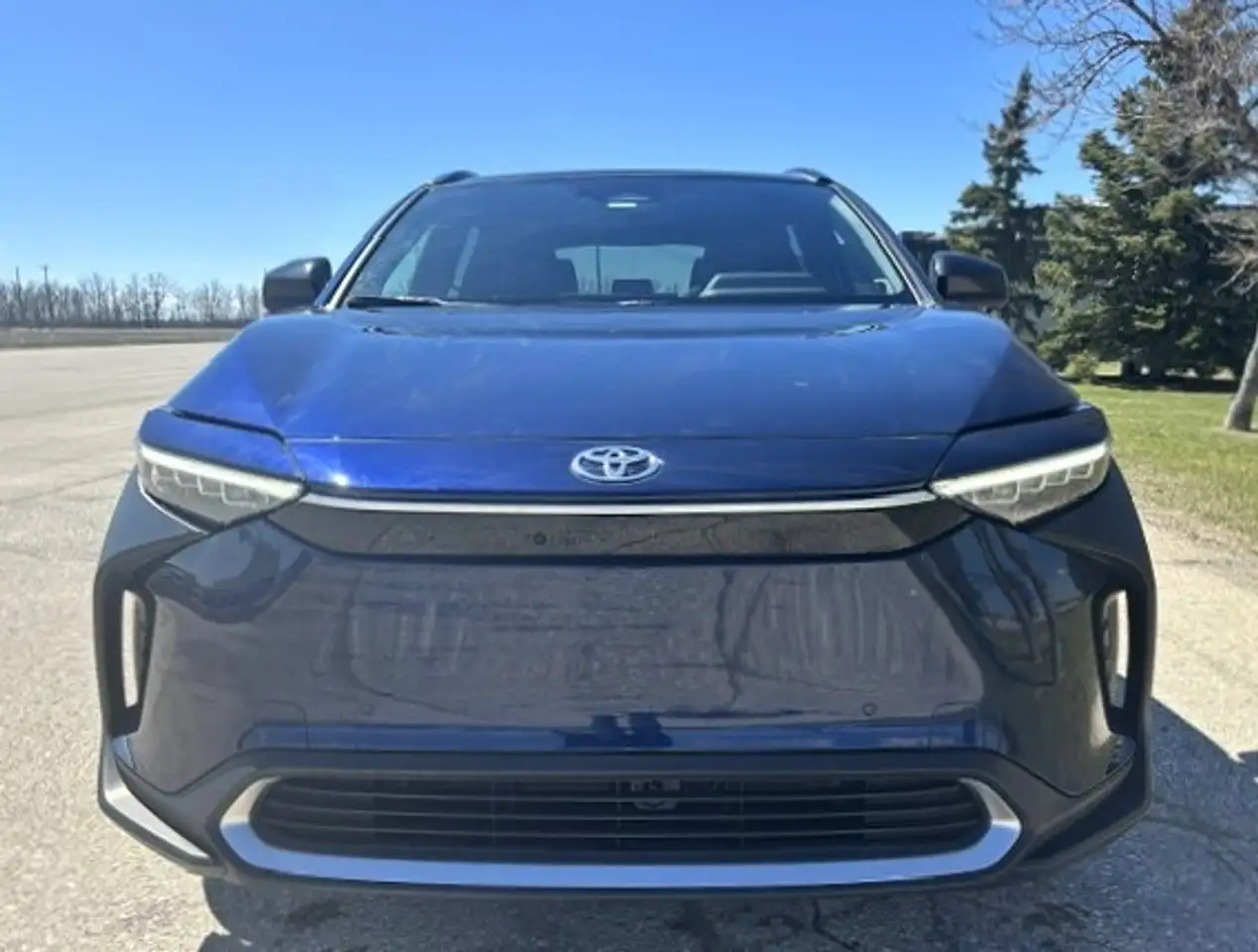 Toyota bZ4X снимка Toyota bZ4X