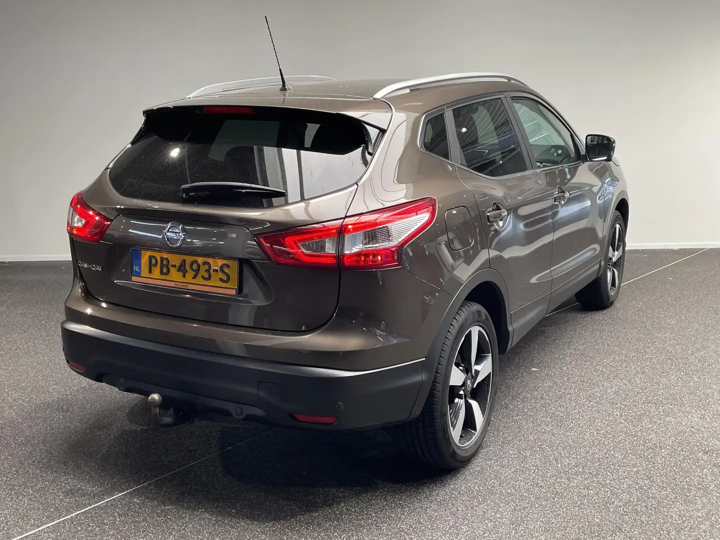 Nissan Qashqai 1.2 N-Connecta Apple/AndroidCarplay | Camera | Ful Bruin - 2
