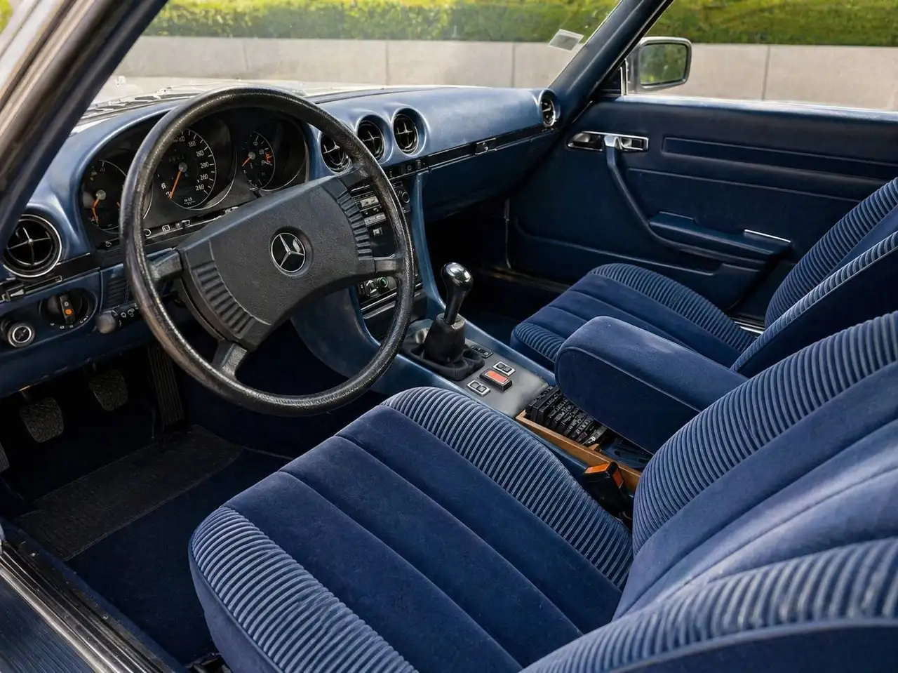 Mercedes-Benz SLC 350 Coupé, foto 4