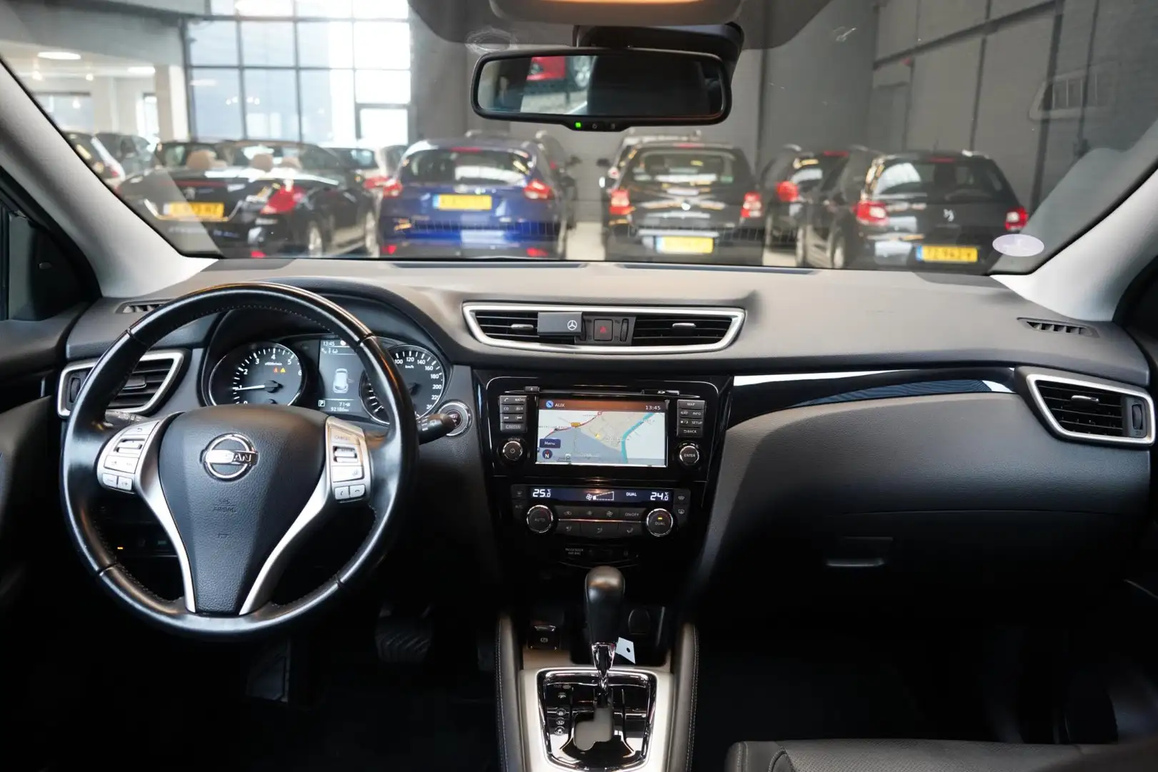 Nissan Qashqai 1.2 Tekna | AUT | XENON | LEER | NAVI | TREKHAAK | Grau - 2