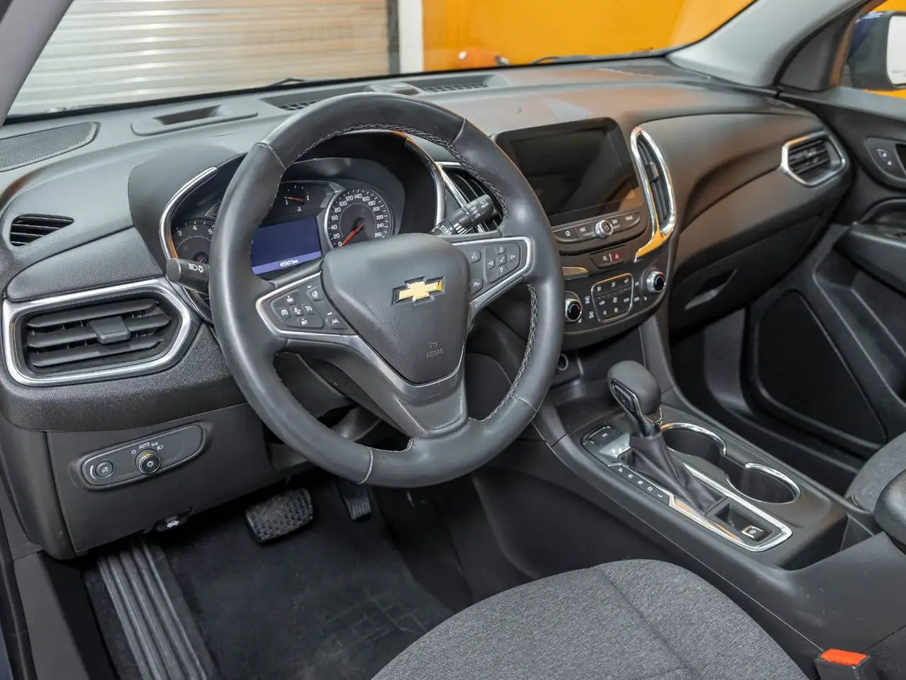 Chevrolet Equinox снимка Chevrolet Equinox