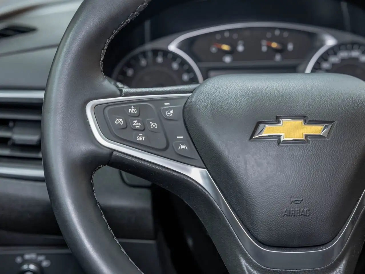 Chevrolet Equinox снимка Chevrolet Equinox