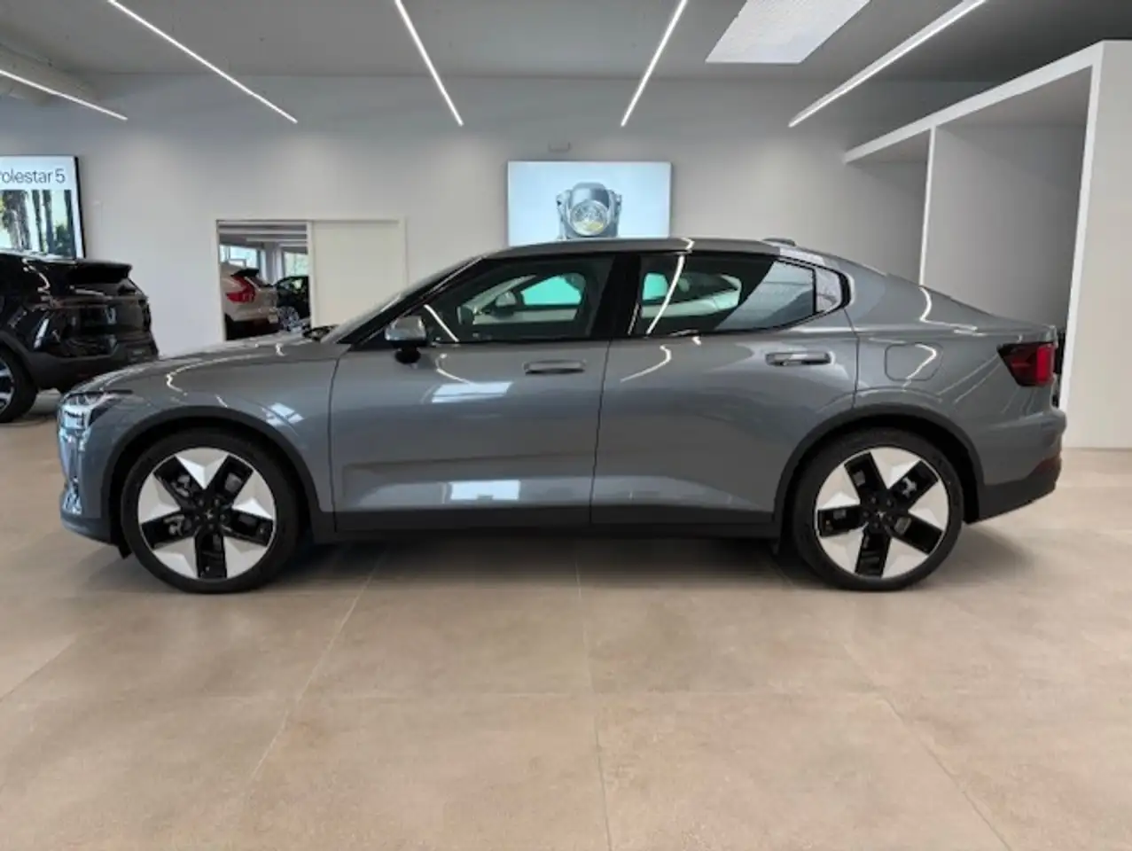 Polestar 2 2025