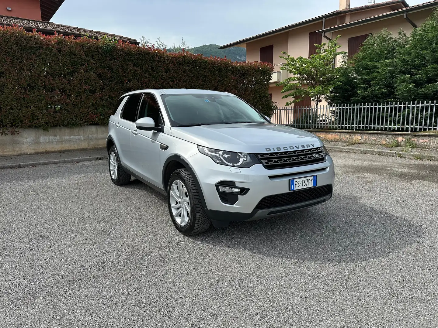Land Rover Discovery Sport 2.0 td4 Pure awd 150cv auto - 1