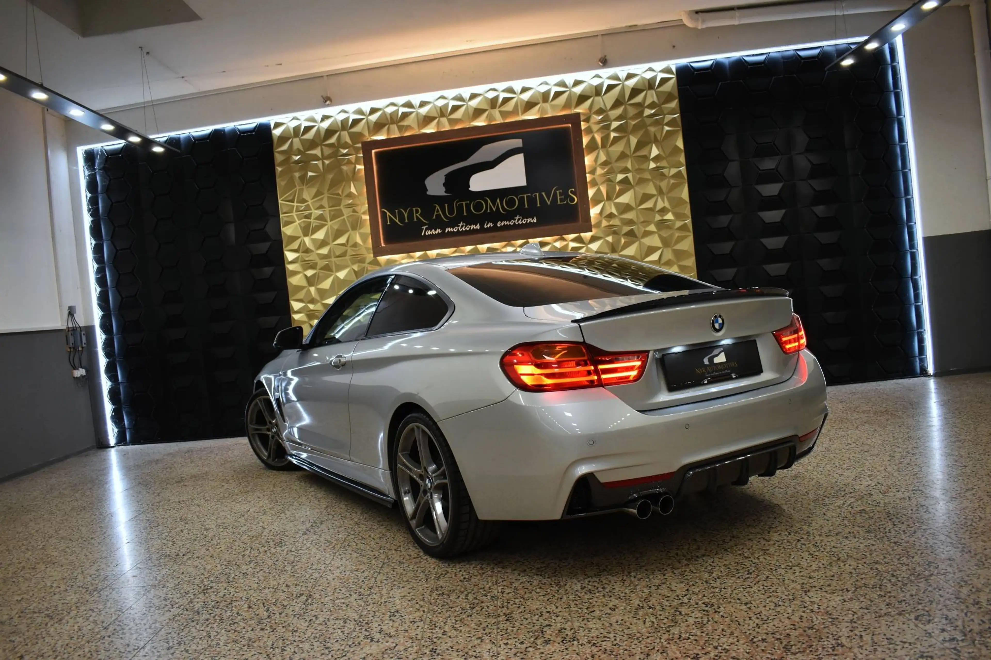BMW 420 i Aut. M-PERFORMANCE, ACC, NAVI, SPORTSITZE, APPLE CAR PLAY — photo 2