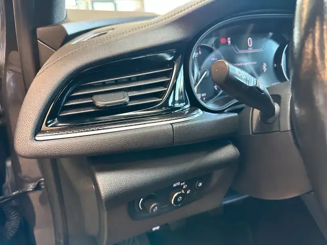 Opel Insignia view 10