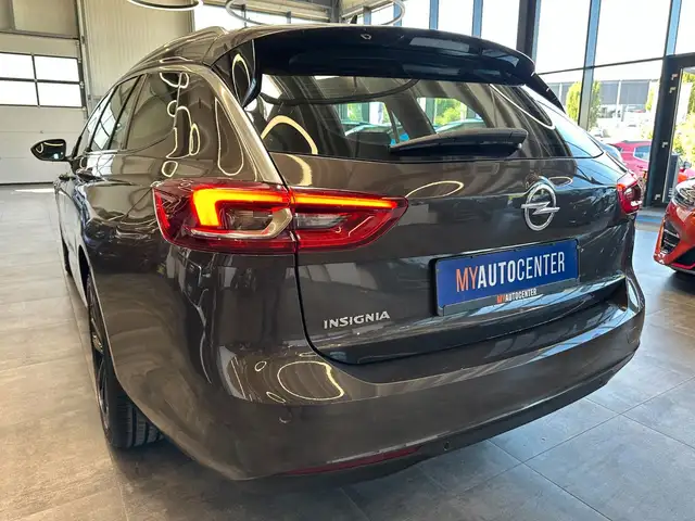 Opel Insignia view 5