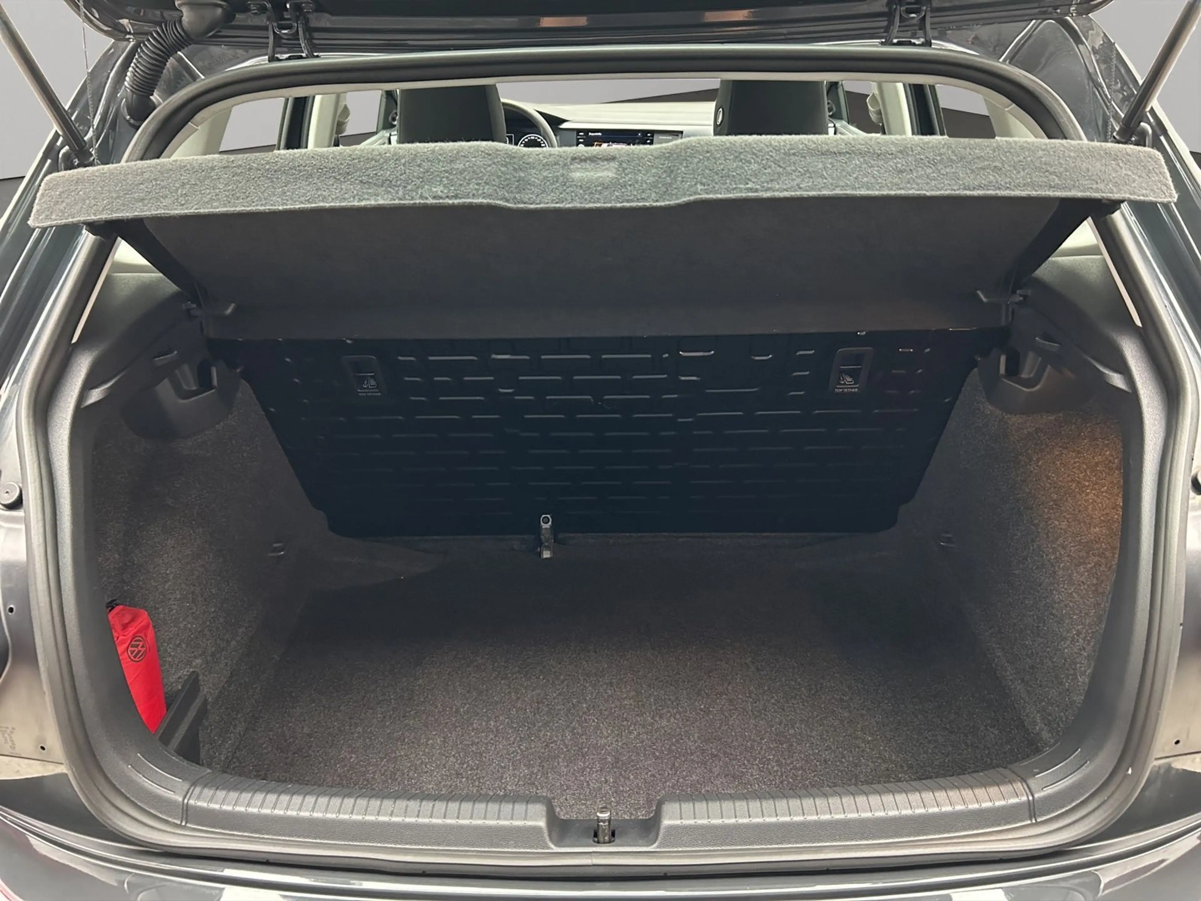 Volkswagen Polo 1.0 Trendline Ready 2 Discover*9TKM* — photo 10