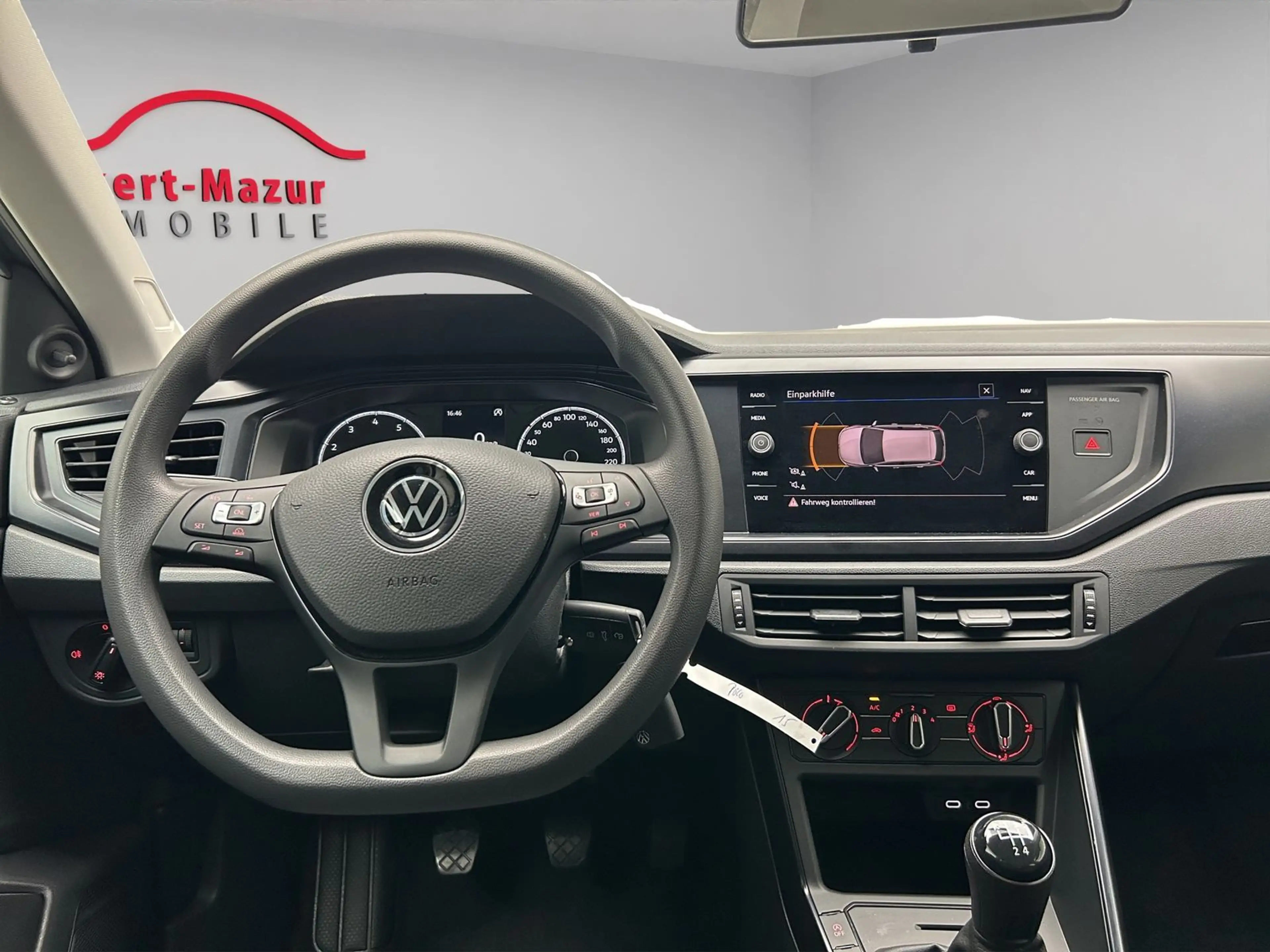 Volkswagen Polo 1.0 Trendline Ready 2 Discover*9TKM* — photo 18