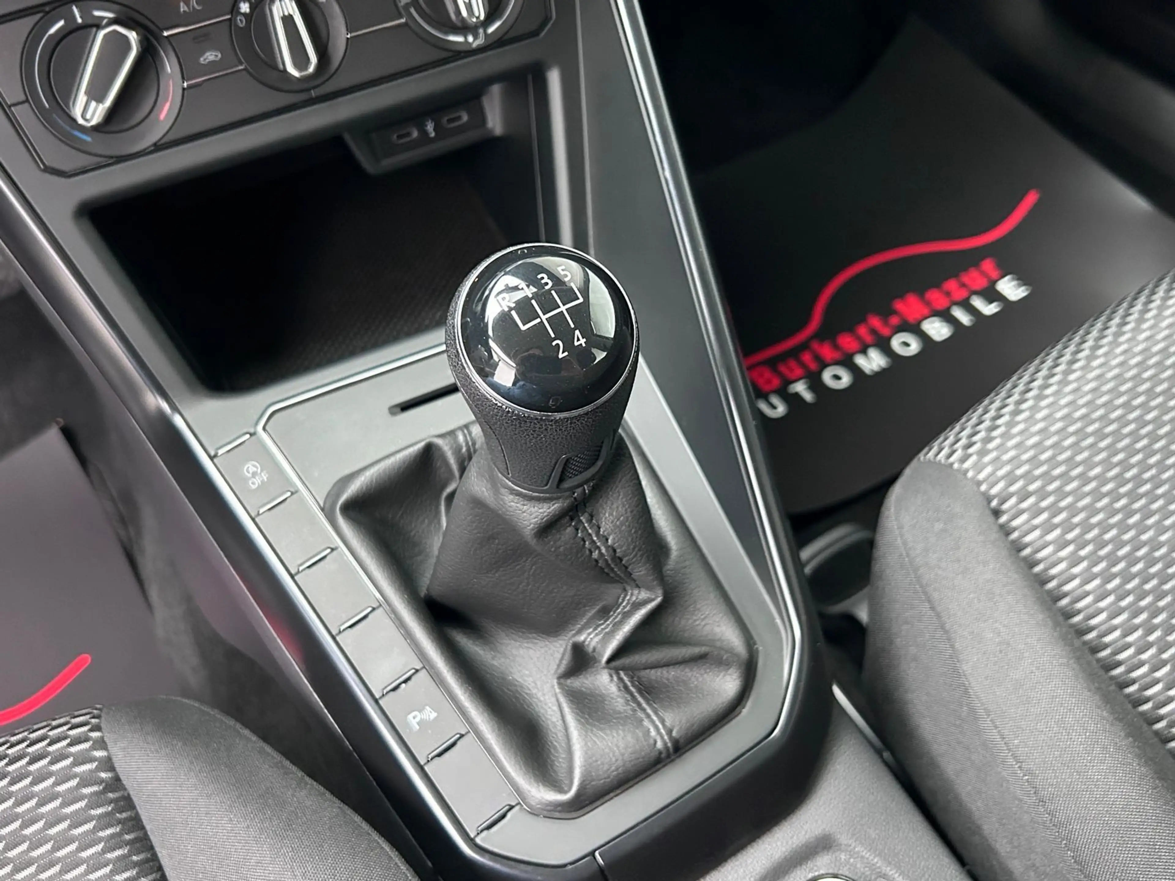 Volkswagen Polo 1.0 Trendline Ready 2 Discover*9TKM* — photo 15