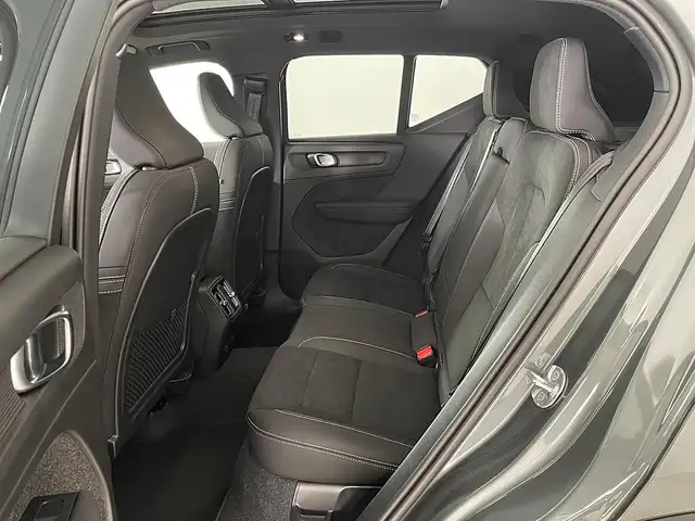 Volvo EX40 Single Motor Extended Range 82kWh Ultra | Stahl... Ansicht 10