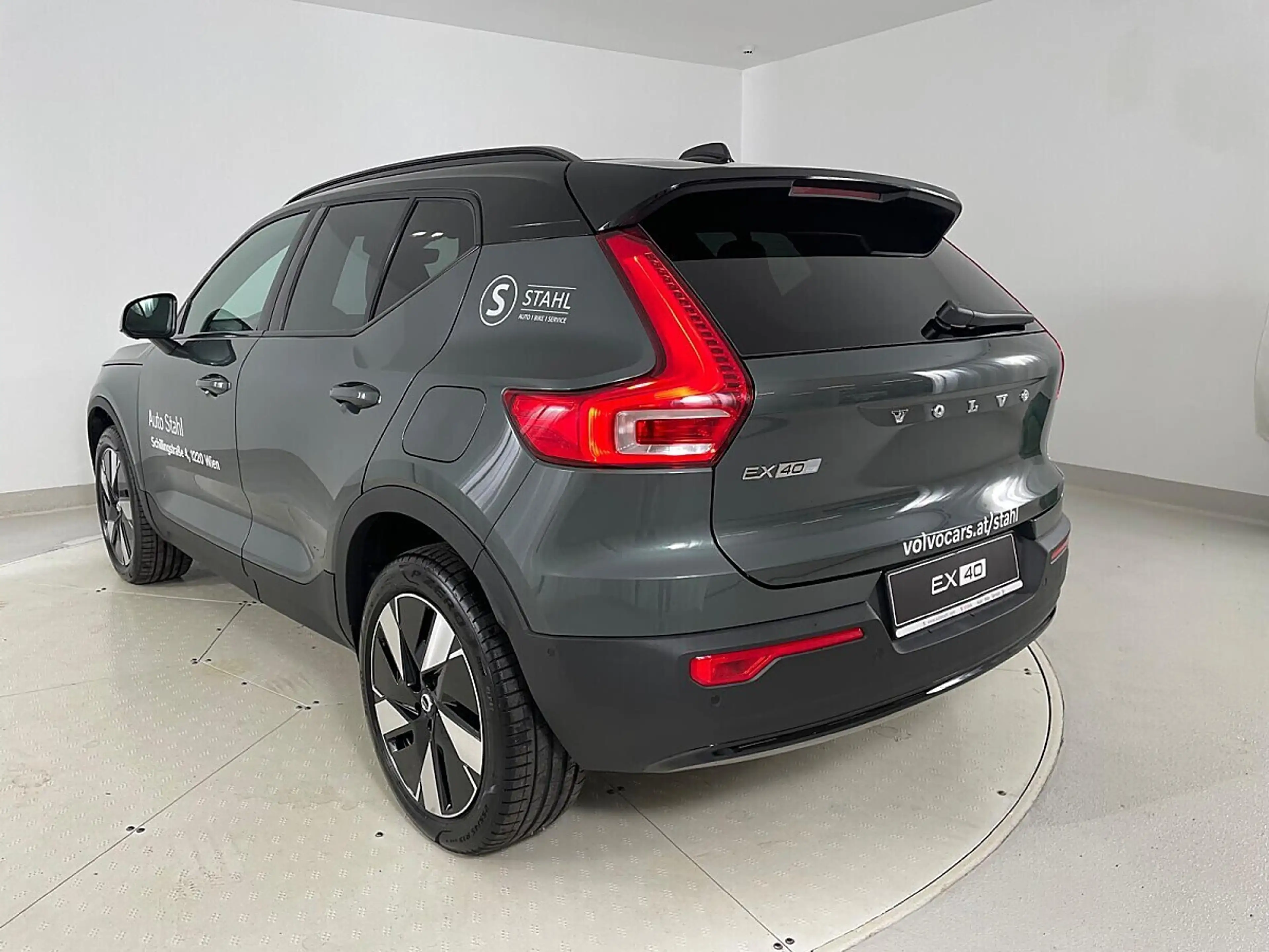 Volvo EX40 Single Motor Extended Range 82kWh Ultra | Stahl... — photo 4