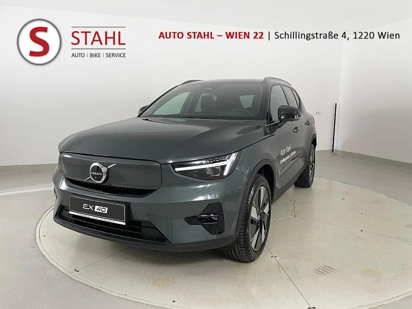 Volvo EX40 Single Motor Extended Range 82kWh Ultra | Stahl... Grün - 1