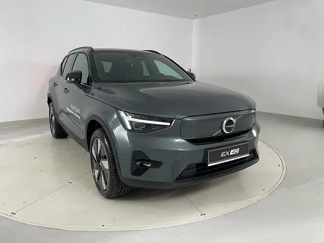 Volvo EX40 Single Motor Extended Range 82kWh Ultra | Stahl... Ansicht 8