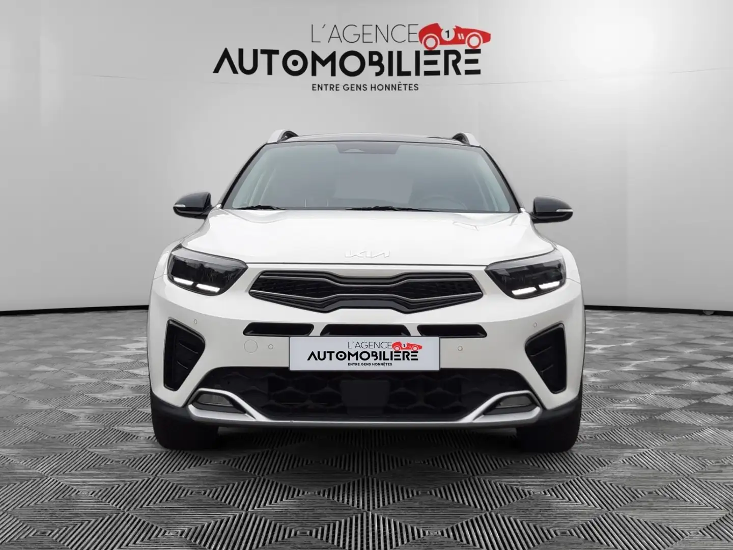 Kia Stonic *Réservé* 1.0i T GT LineGarantie Kia03/2027 Blanc - 2