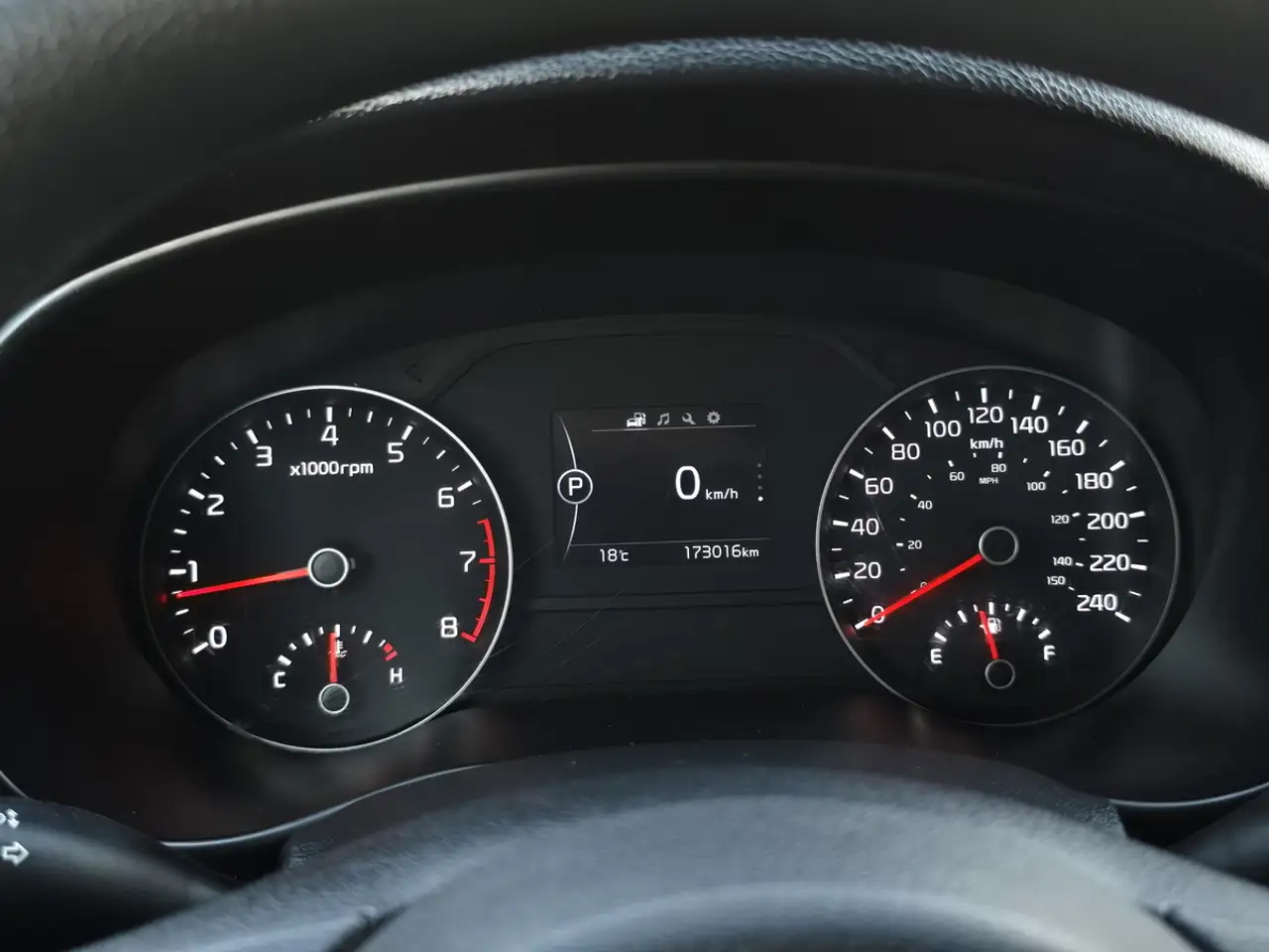Kia Sportage снимка Kia Sportage