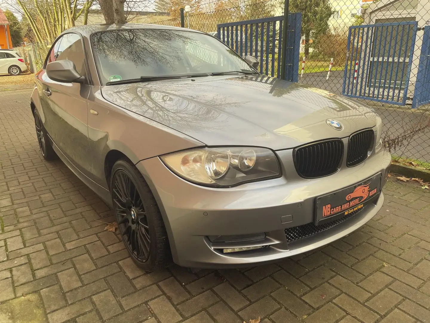 BMW 120 d Coupe Automatik 18Zoll!!! Grau - 1