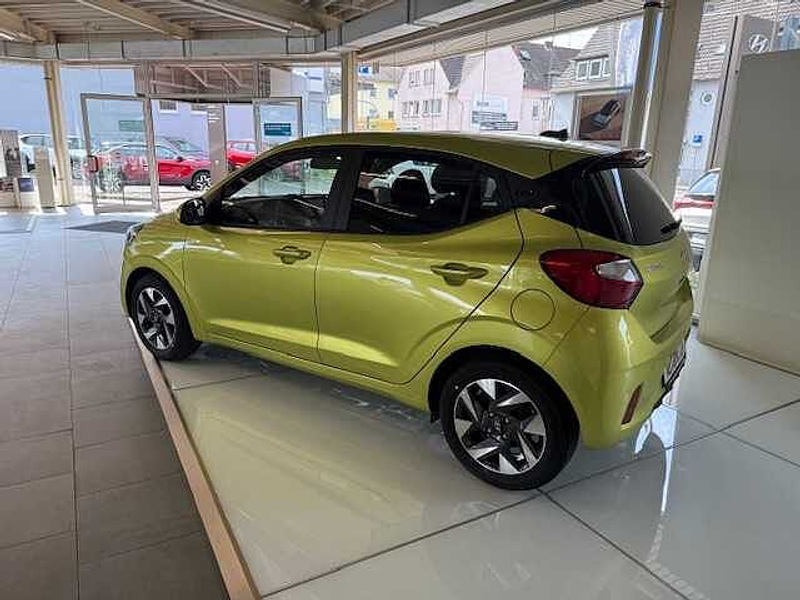 Hyundai i10 1.2 AMT Comfort Plus*Navi*Klimaa.*PDC*Kamera — photo 5