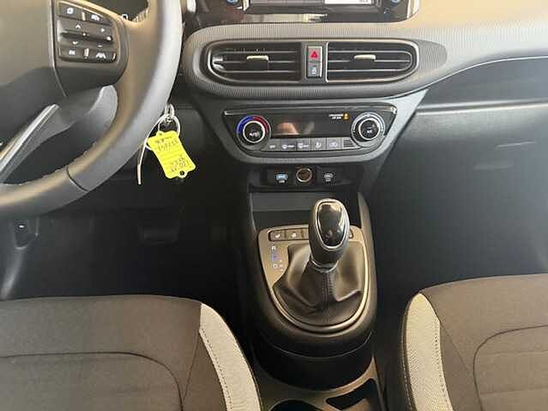 Hyundai i10 1.2 AMT Comfort Plus*Navi*Klimaa.*PDC*Kamera — photo 13