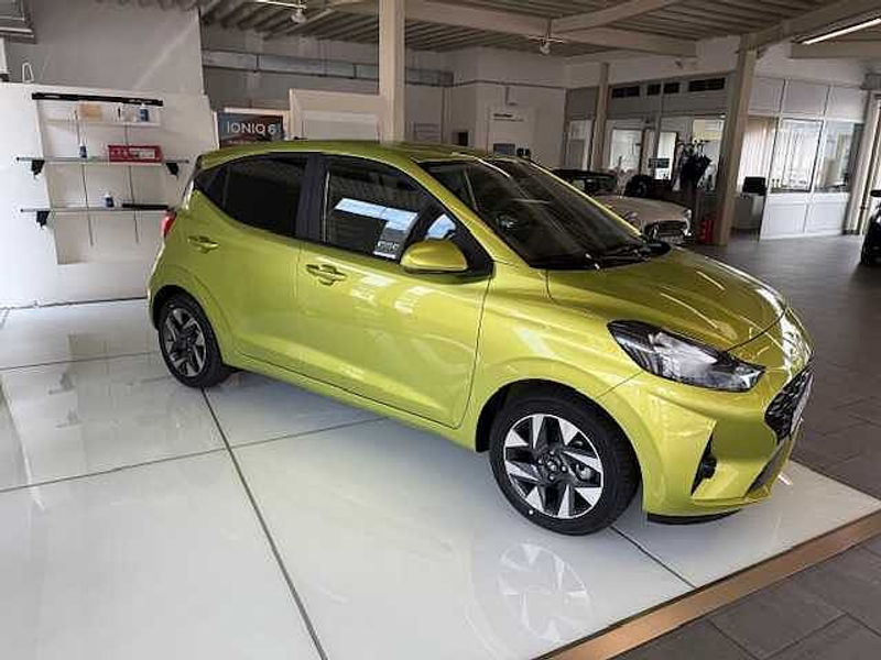 Hyundai i10 1.2 AMT Comfort Plus*Navi*Klimaa.*PDC*Kamera — photo 8