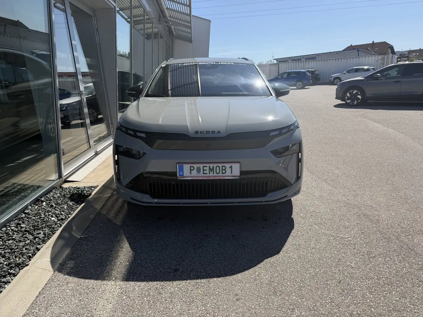 Skoda Enyaq Sportline 85 Grau - 2