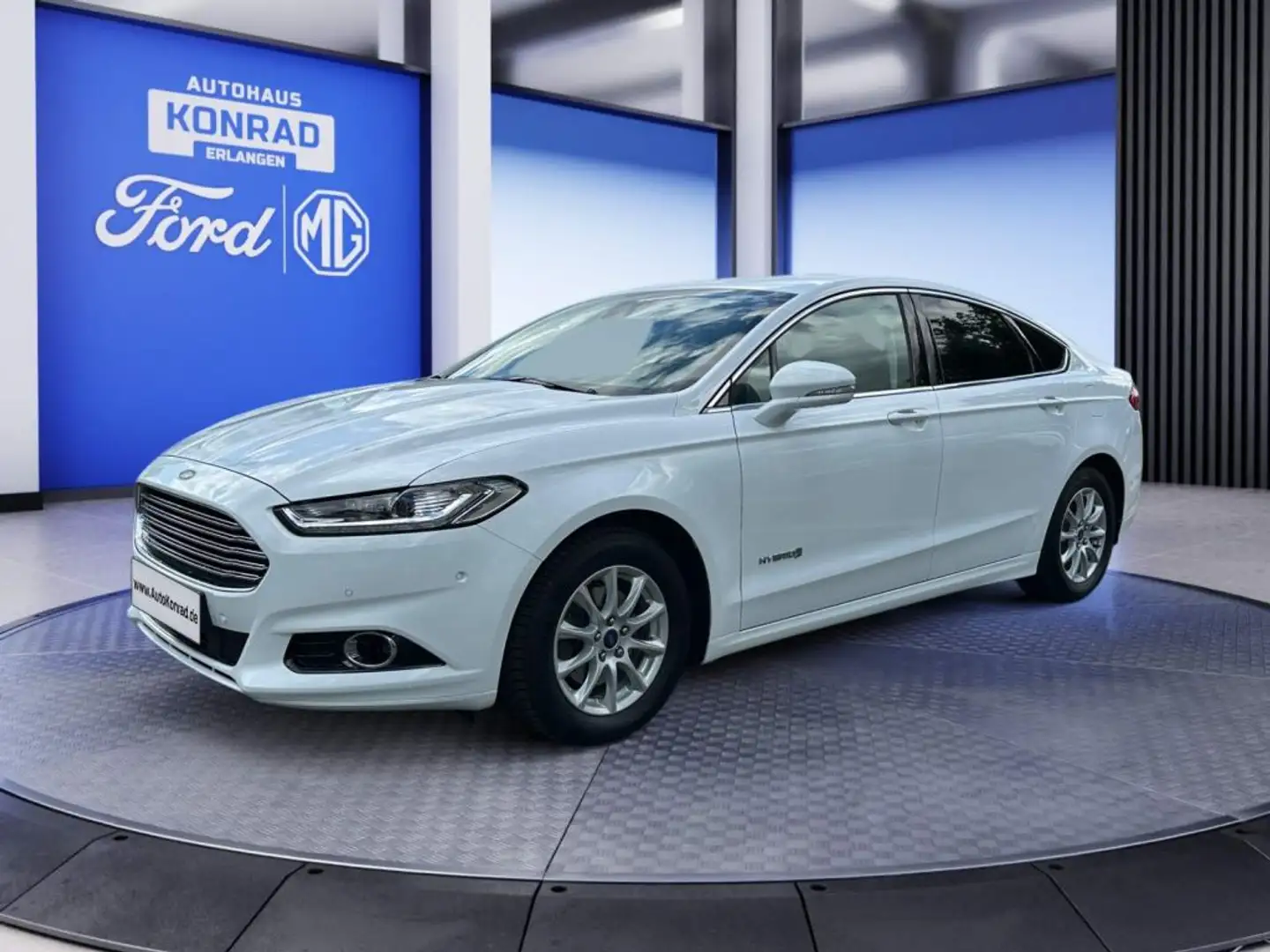 Ford Mondeo 2.0 Hybrid Fehér - 1