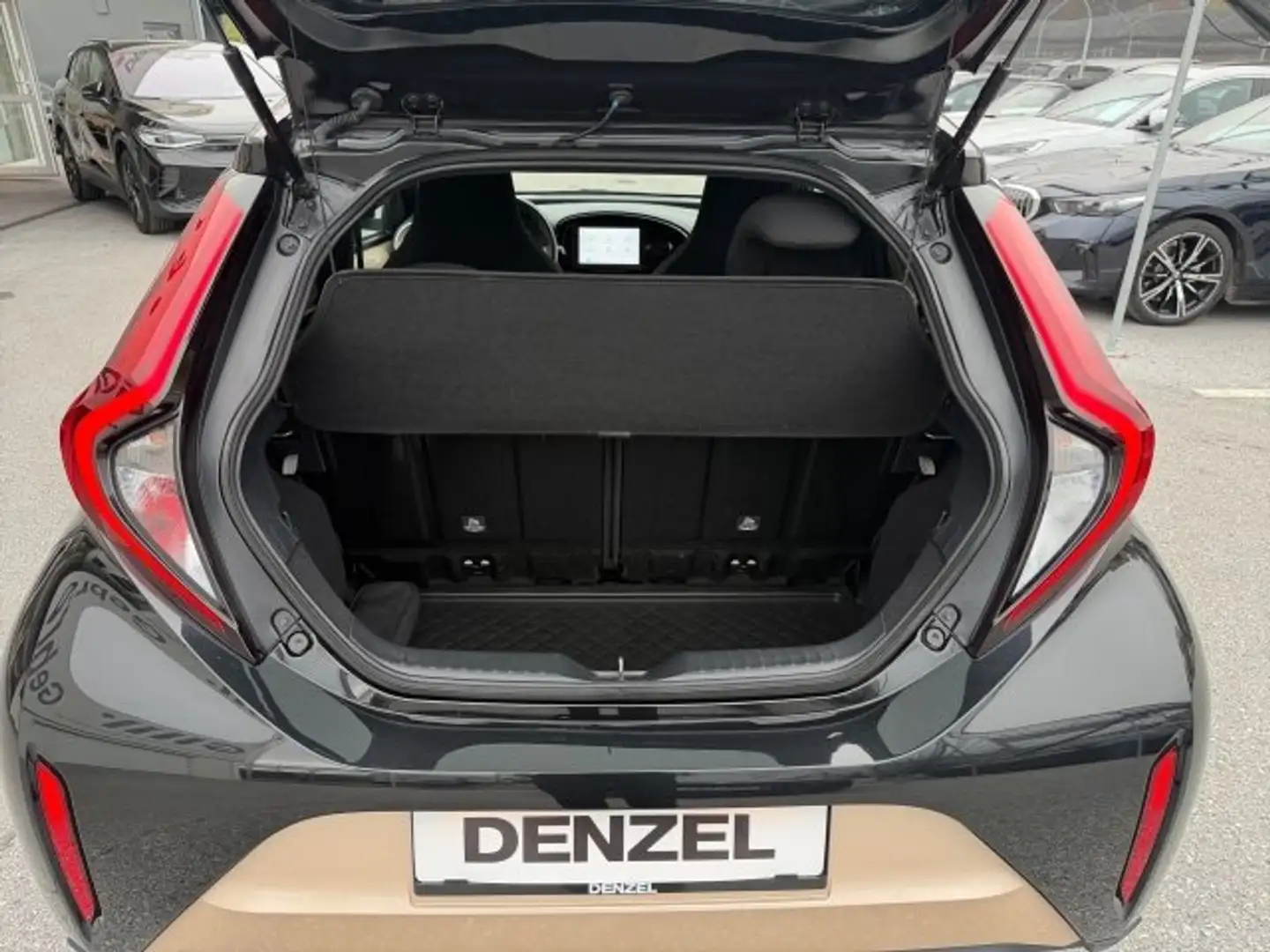 Toyota Aygo AYGO Beige - 2