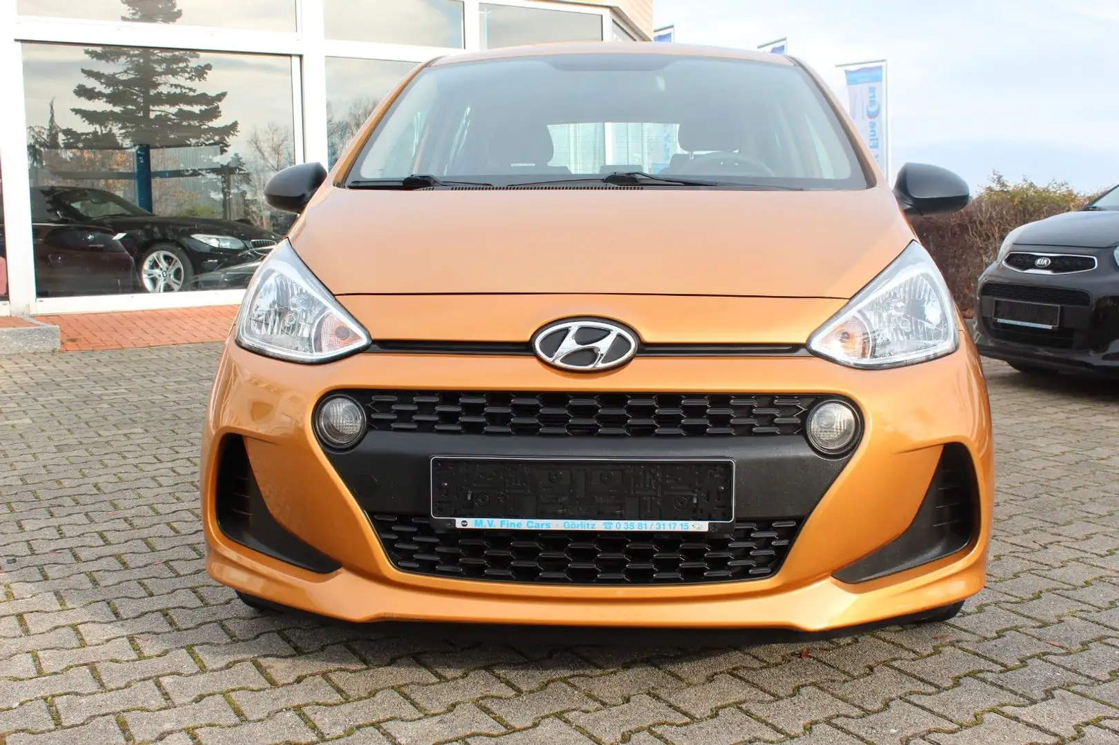 Hyundai i10 Classic Orange - 2