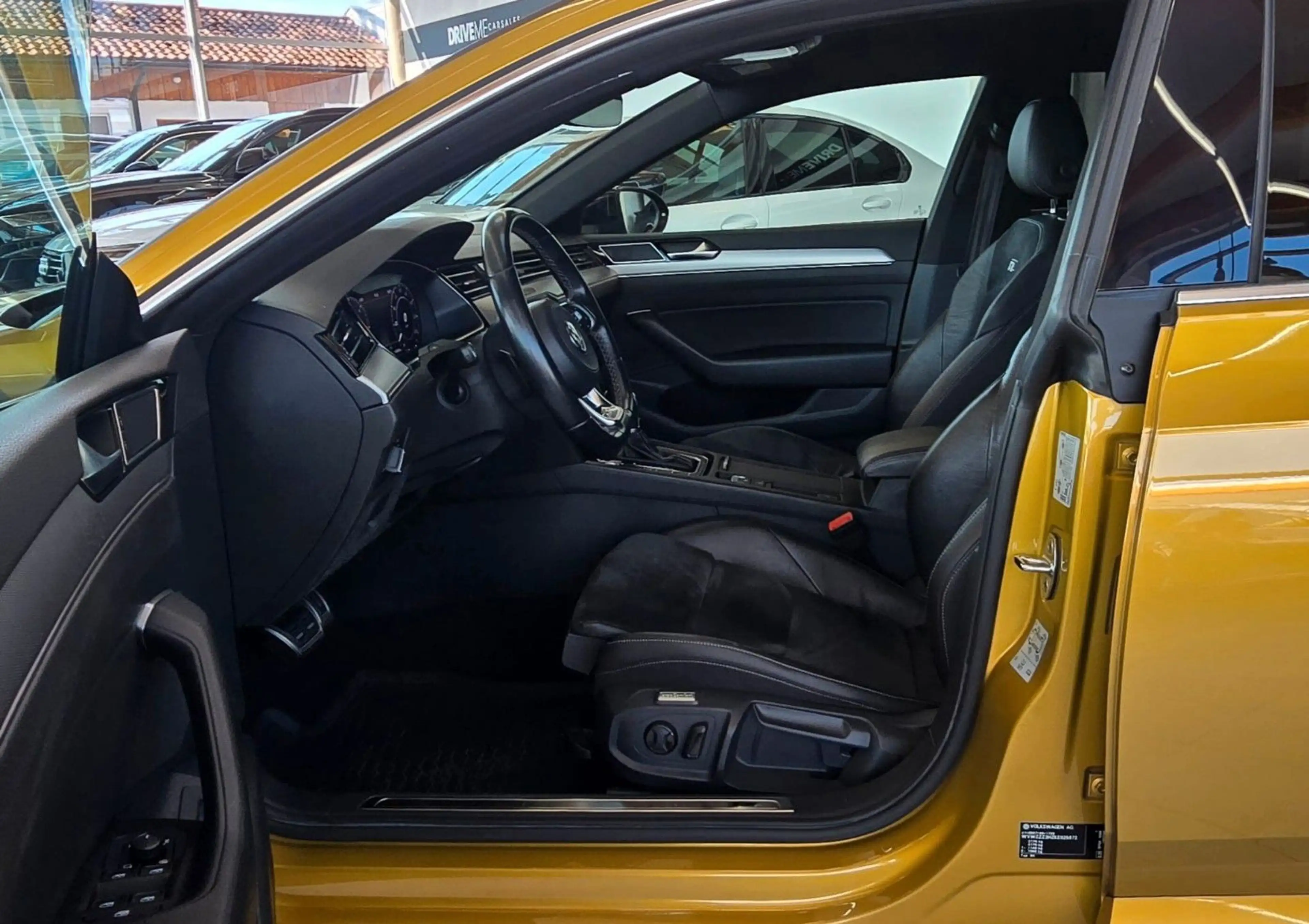 Volkswagen Arteon 2.0TDI DSG R-Line Virtual ACC LED — photo 14