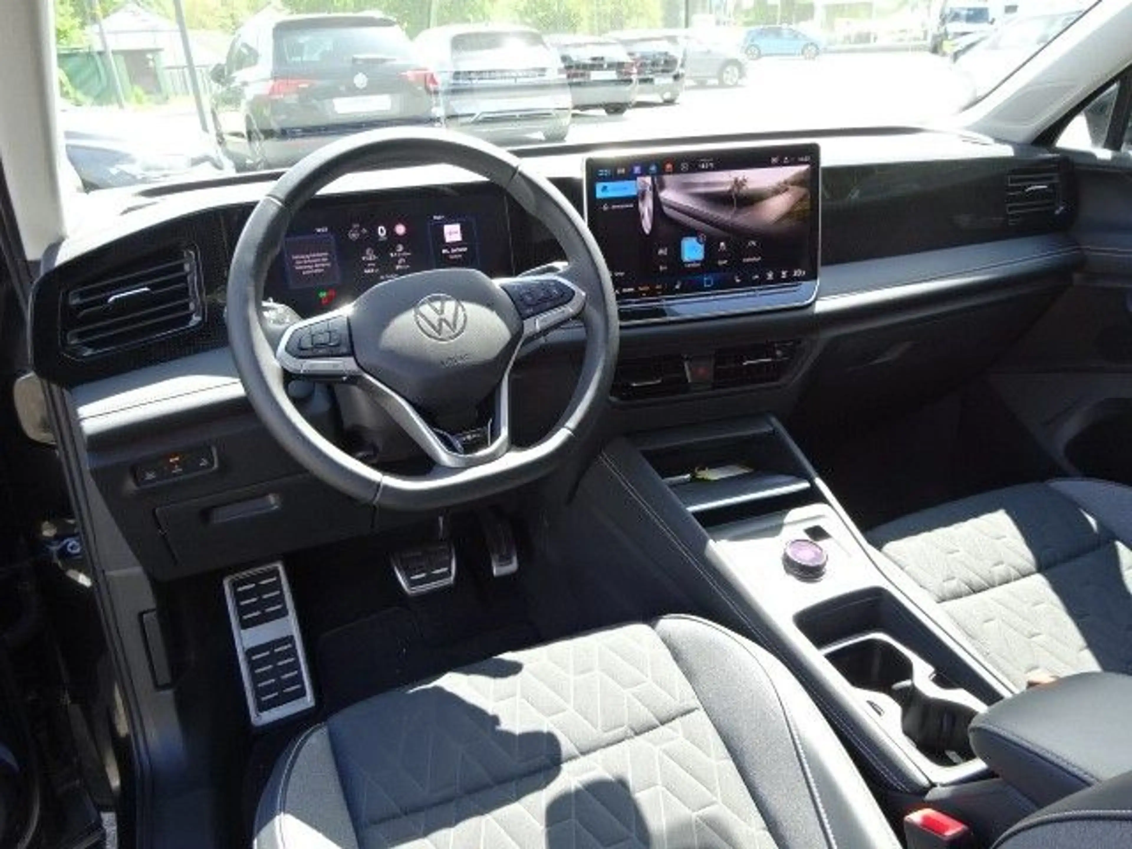 Volkswagen Tiguan 2.0 TDI Goal*AHK*NAVI*SHZ*ACC Klima Navi — photo 12