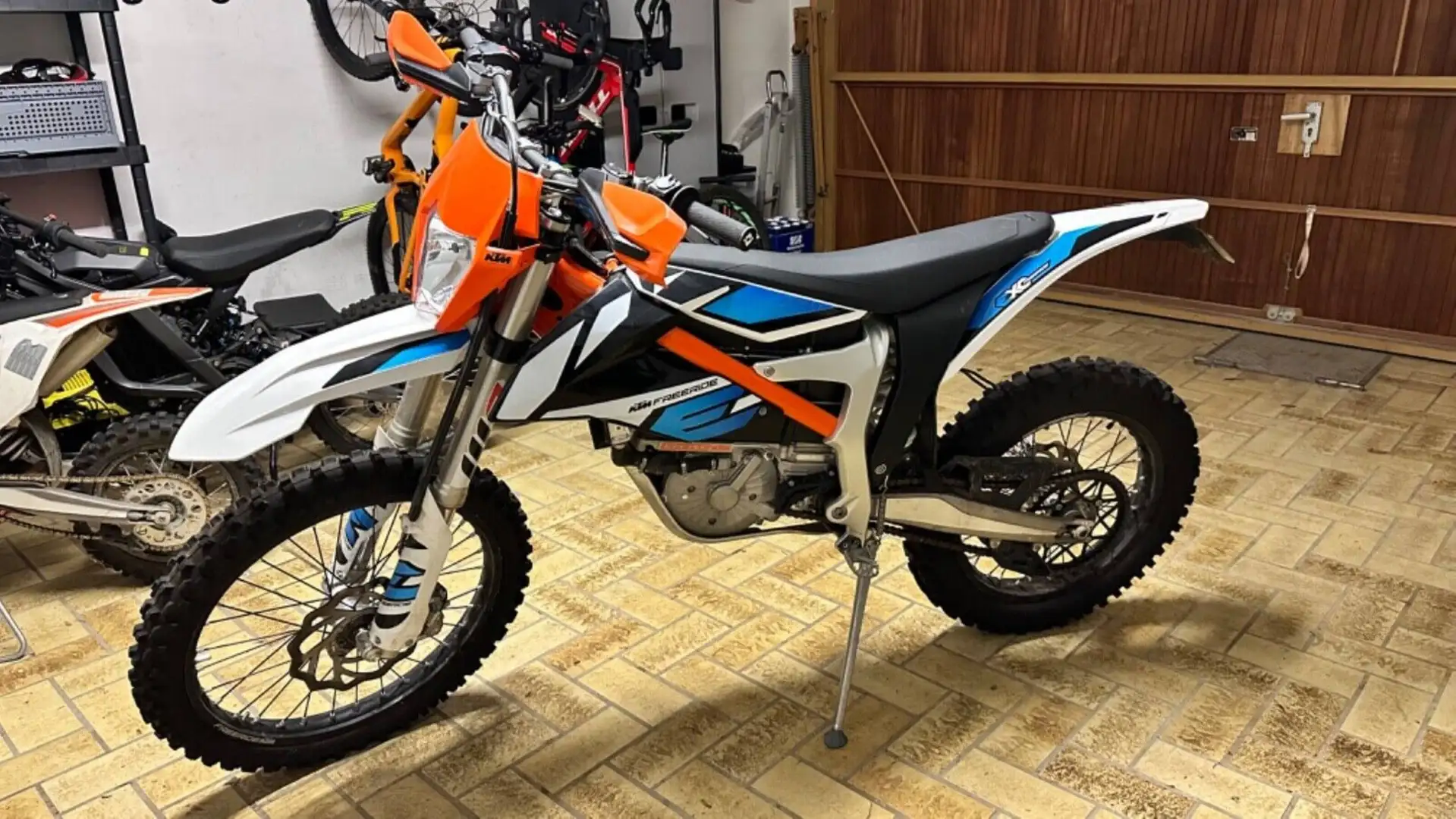 KTM Freeride E Blanco - 1