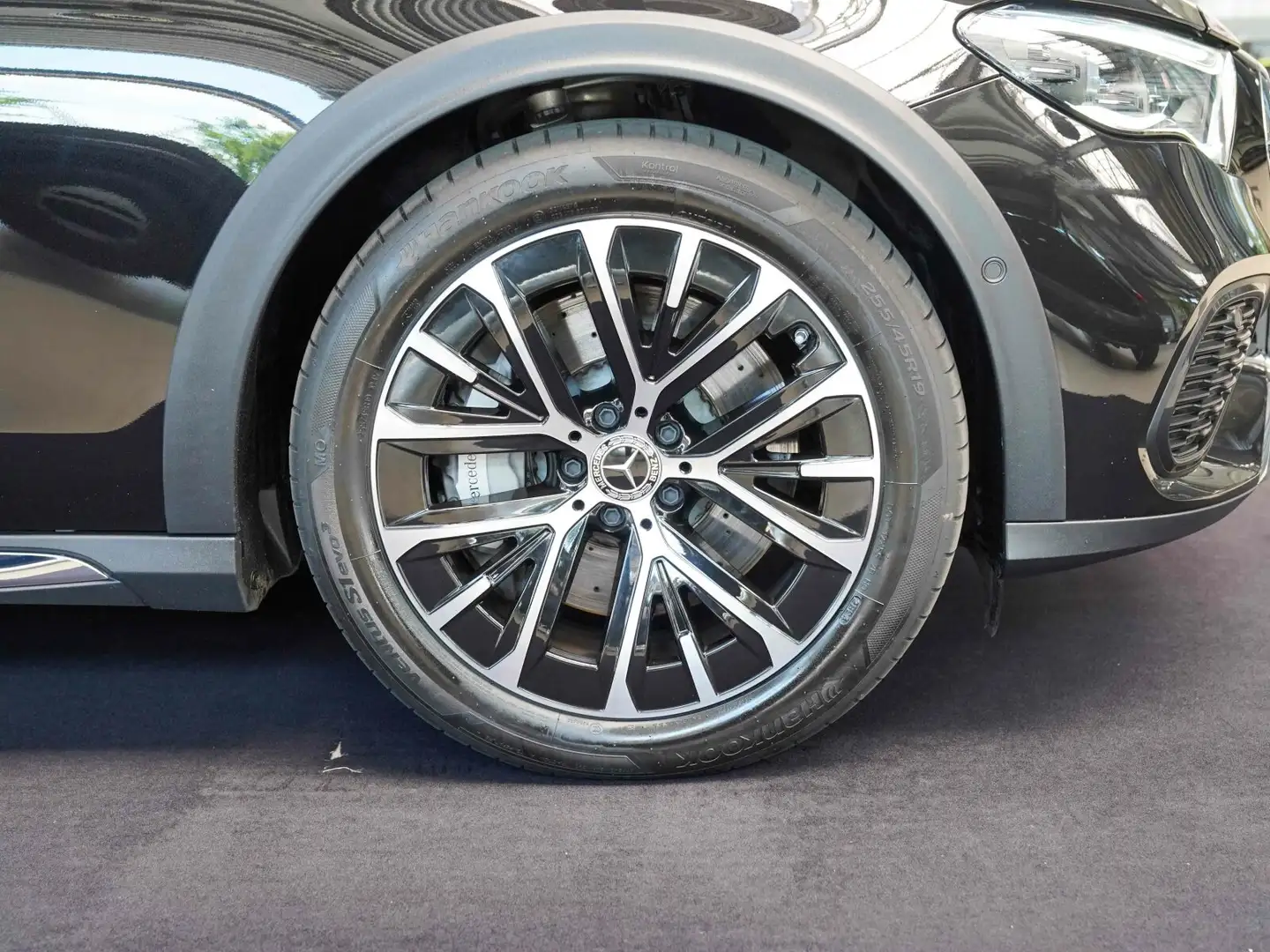Mercedes-Benz E 300 E 300 de T 4M All Terrain Leder Burmester KEYLES Schwarz - 2