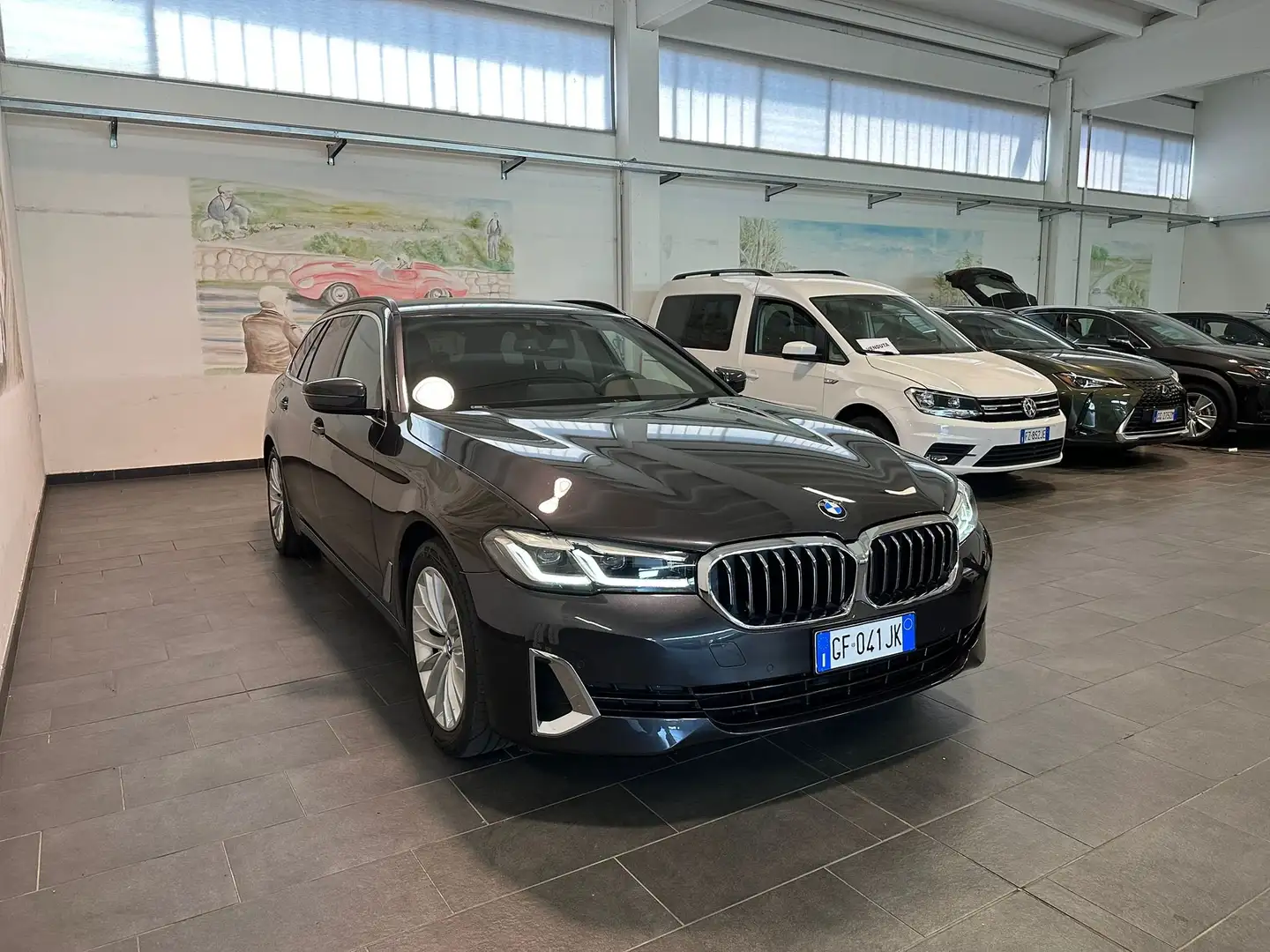BMW 520 xDrive 48V LUXURY MILD-HYBRID LIST+90MILA  GAR24 M Grau - 2