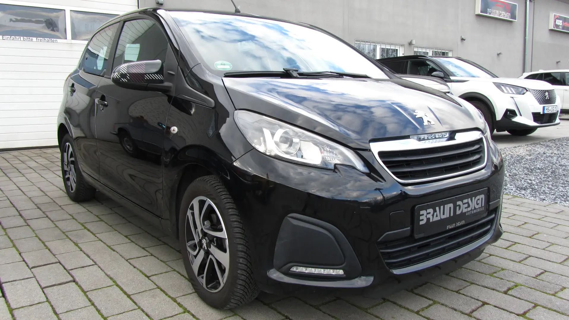 Peugeot 108 Active Чорний - 2