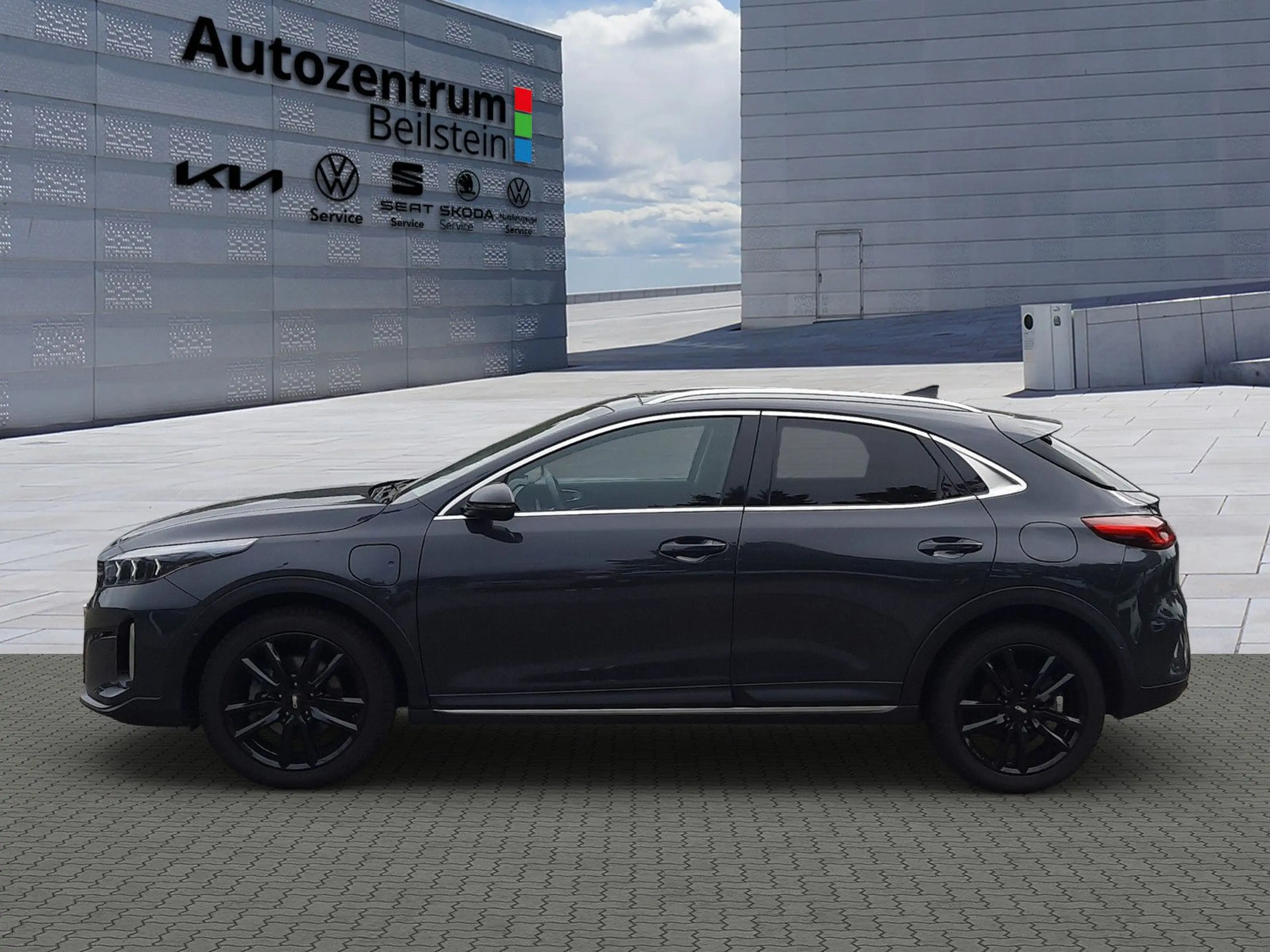 Kia XCeed 1,6 PHEV Platinum Navi AHK — photo 3