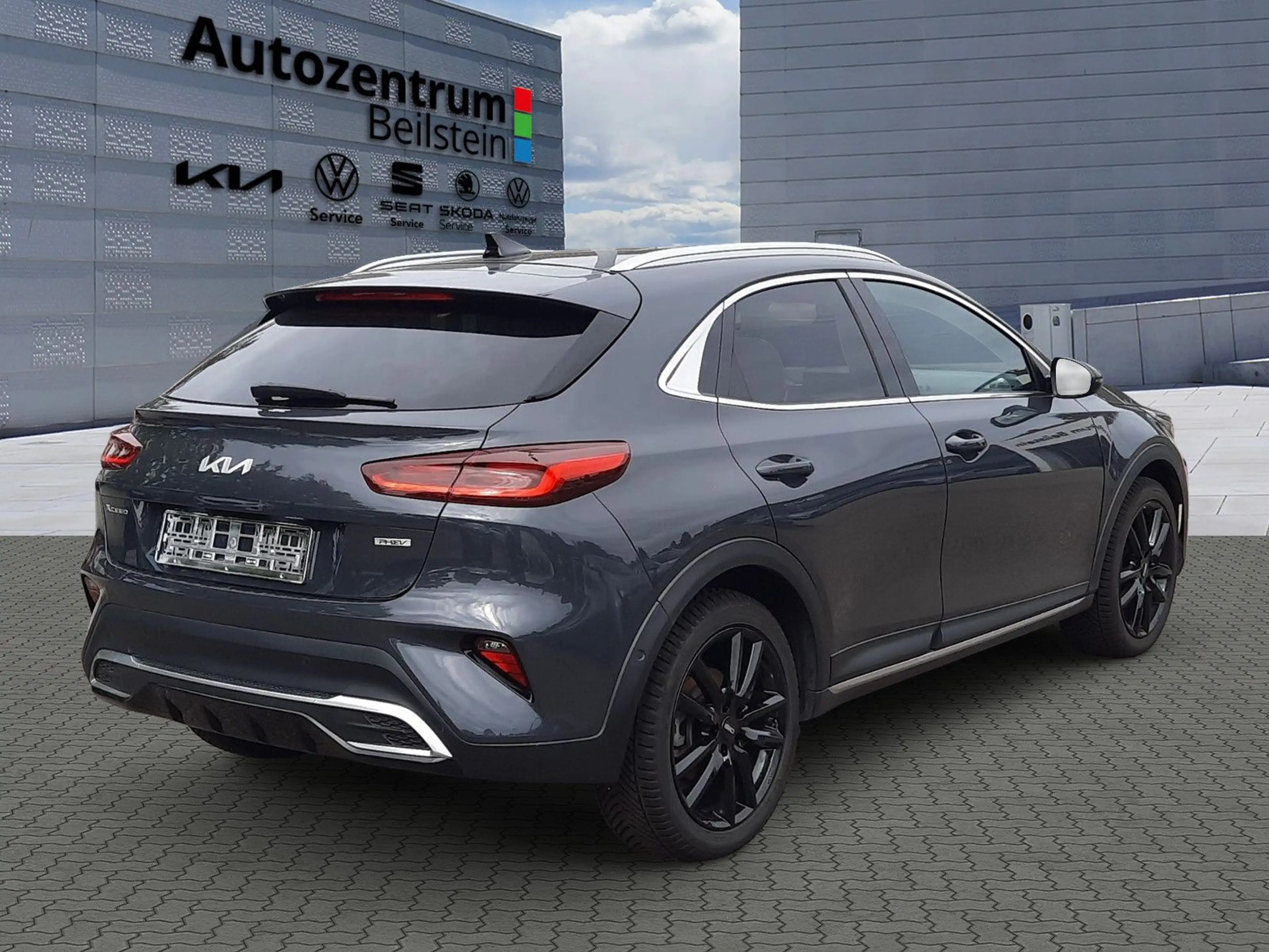 Kia XCeed 1,6 PHEV Platinum Navi AHK — photo 6